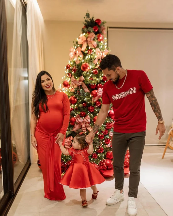Alex e Vitória Telles por Reprodução/Instagram