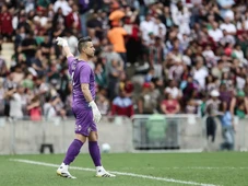 Imagem - Goleiro Fábio se torna recordista de jogos da história do futebol mundial