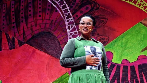 A escritora Lilia Guerra durante participação na Flip 20205