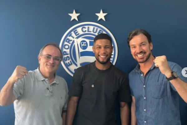 Hebert e o presidente do Bahia, Emerson Ferreti  por Reprodução/ @hebertwilianboxe