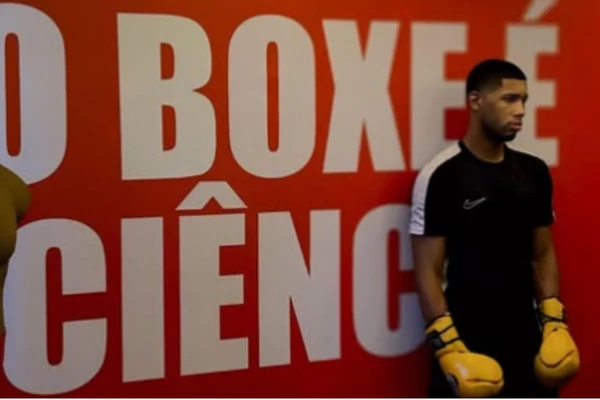 Hebert treinando  por Reprodução/ @hebertwilianboxe