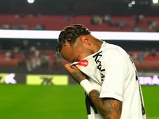Imagem - Neymar deixa o campo chorando após pior derrota da carreira: 'Uma merda'
