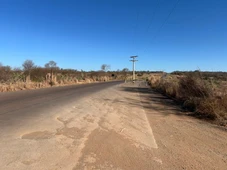 Imagem - Só se vê na Bahia: mais um poste é instalado no meio de rodovia, desta vez, federal
