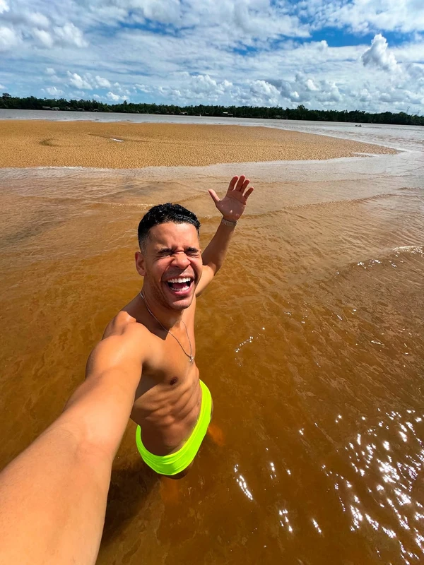 Felipe Velozo por Reprodução/Instagram