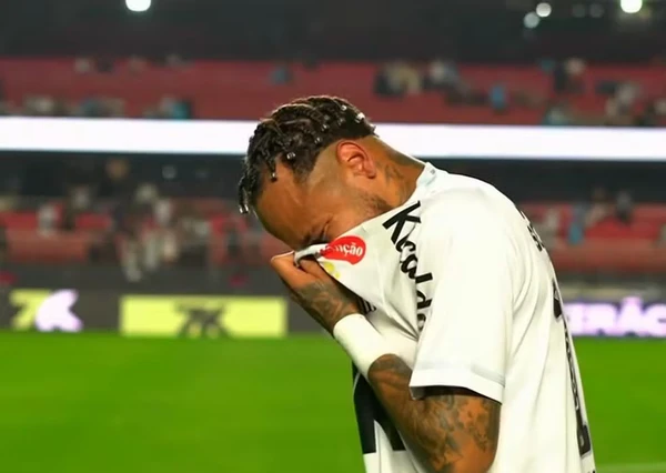 Neymar chorando