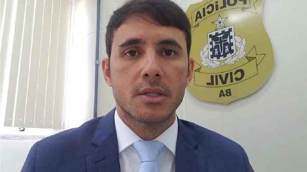 O delegado Hélder Carvalhal, responsável pelo caso