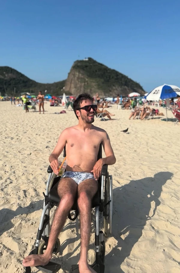 Pedro Fernandes é Peter de "Dona de Mim" por Reprodução / Instagram