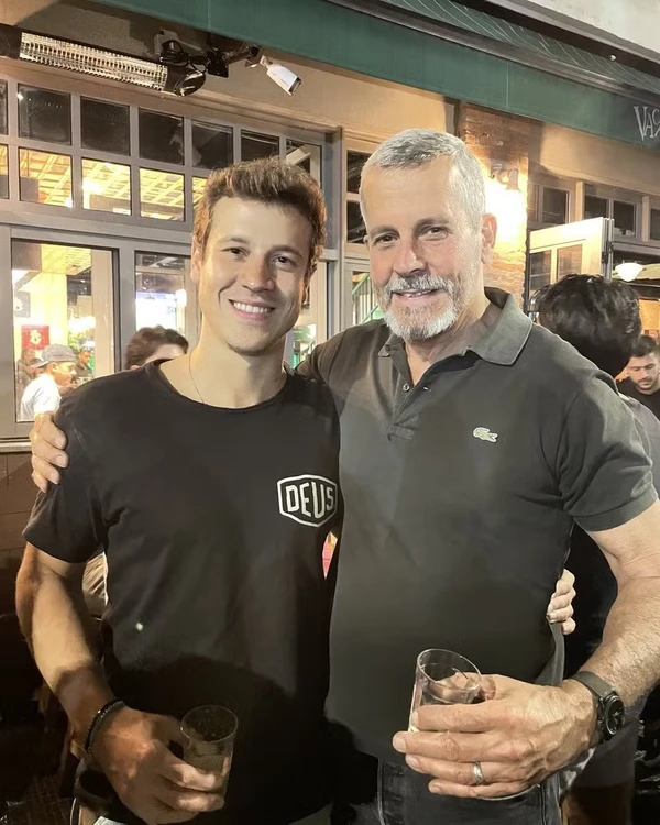 Fabiana Scaranzi e filho Felipe London por Reprodução
