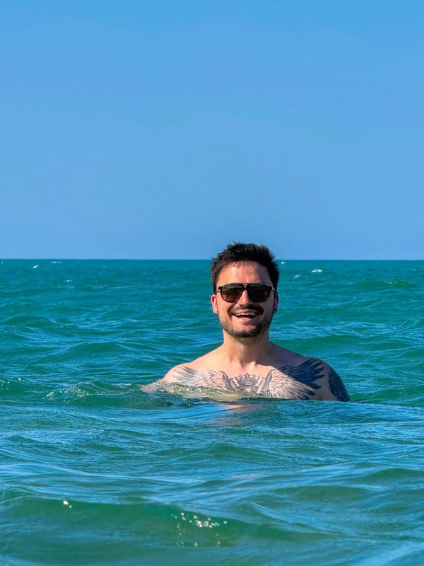 Felipe Neto de férias na Europa por Reprodução/Instagram