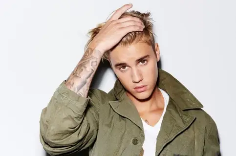 Justin Bieber por Reprodução