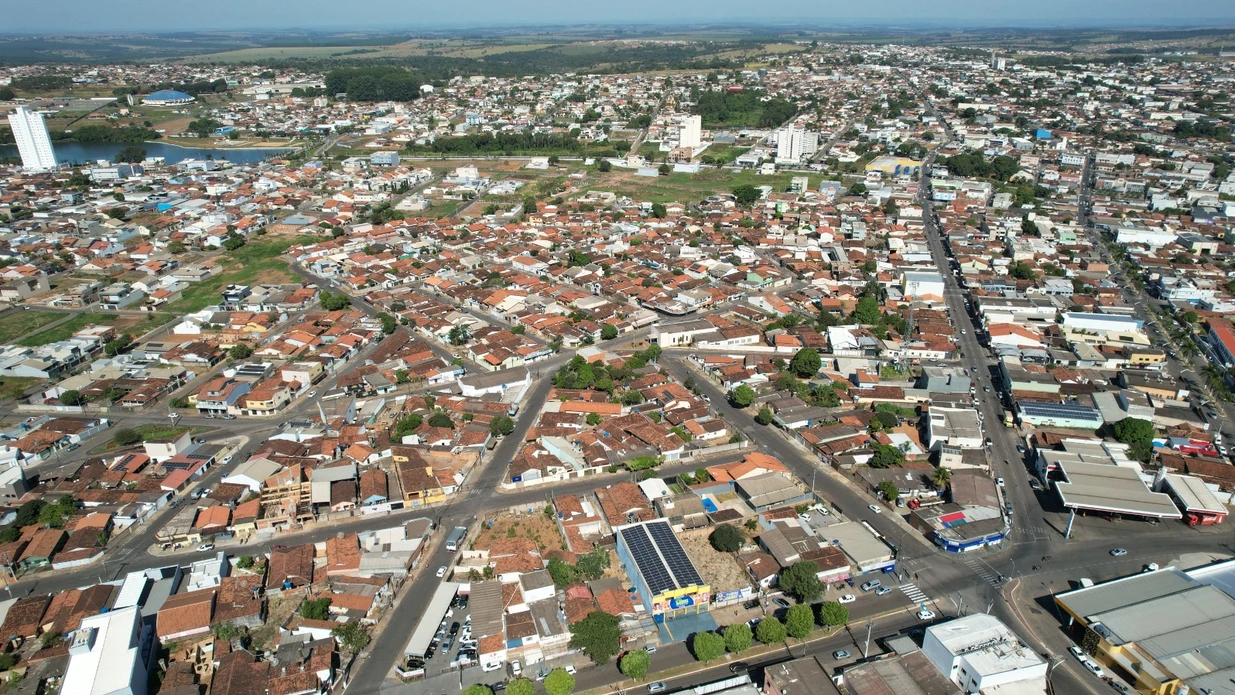 Imagem - Prefeitura divulga edital de concurso público com 140 vagas e salários de até R$ 9,9 mil