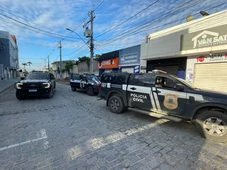 Imagem - Trio é preso por desviar cerca de R$ 100 mil em golpes financeiros contra idosos na Bahia