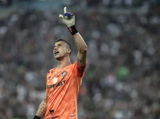 Imagem - Fábio vira jogador com mais partidas disputadas no futebol mundial