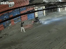 Imagem - PM de folga reage a assalto e mata ladrão com 10 tiros