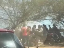 Imagem - PMs são flagrados agredindo homem com tapas, chutes e pisão; veja vídeo