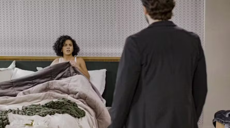 Reprodução | TV Globo por Afonso pega Fátima no flagra
