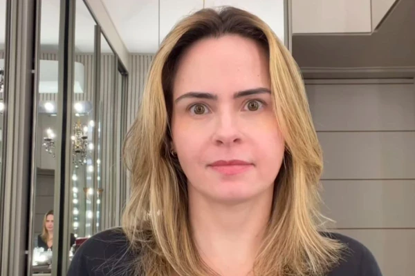 Ana Paula Renault participu de programa n