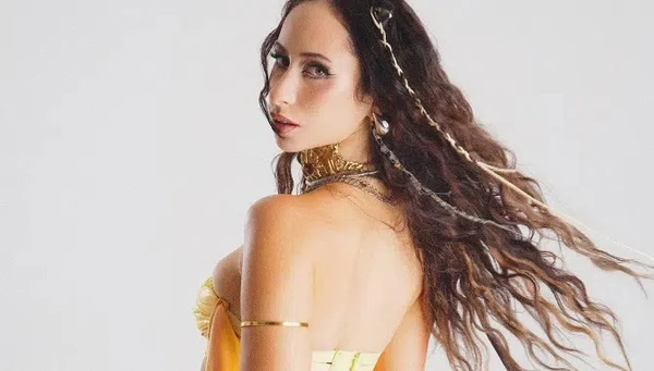 Cantora Gabi Lins por Divulgação
