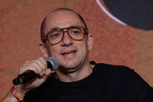 Cléber Paradela