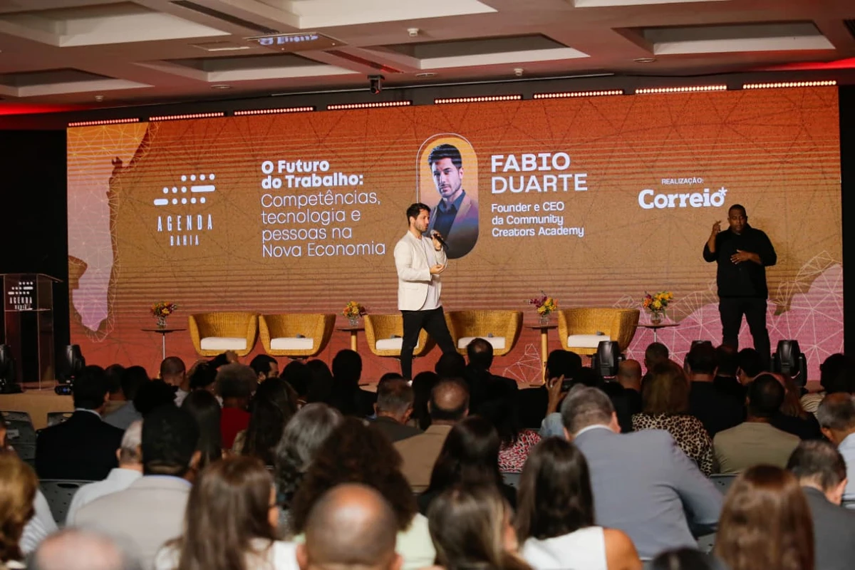Fábio Duarte falou no evento por Arisson Marinho/CORREIO