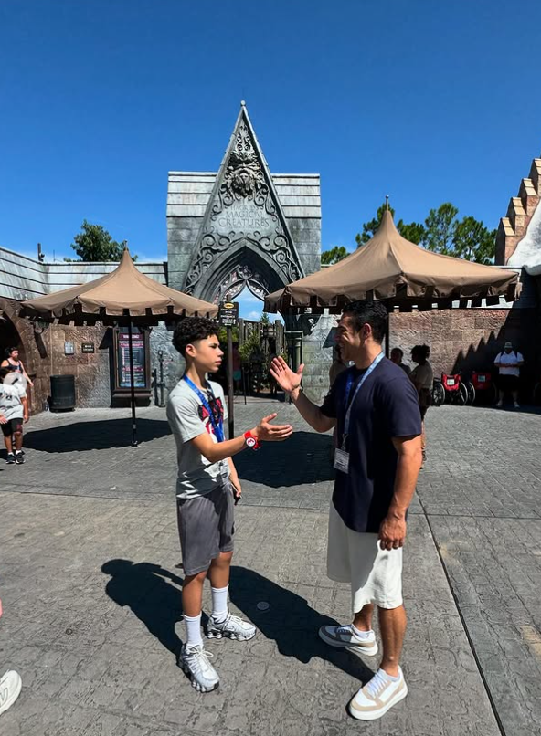 Marcus Buaz e filho José Marcus Buaiz em Orlando por Reprodução / Instagram