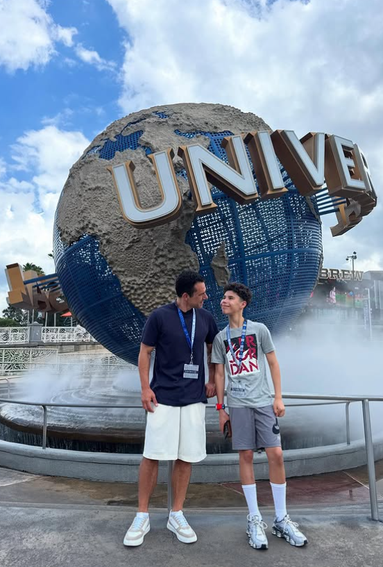 Marcus Buaz e filho José Marcus Buaiz em Orlando por Reprodução / Instagram