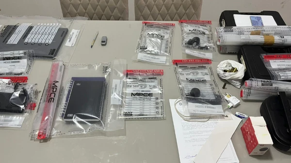 Material apreendido na Operação Ponto de Contato