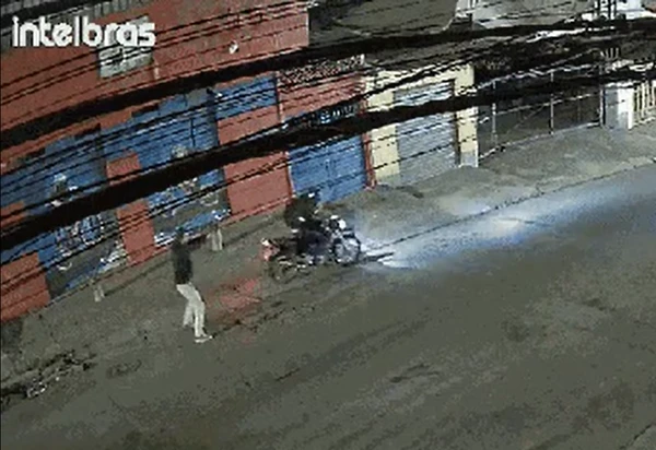 PM atirou após ser roubado por Reprodução