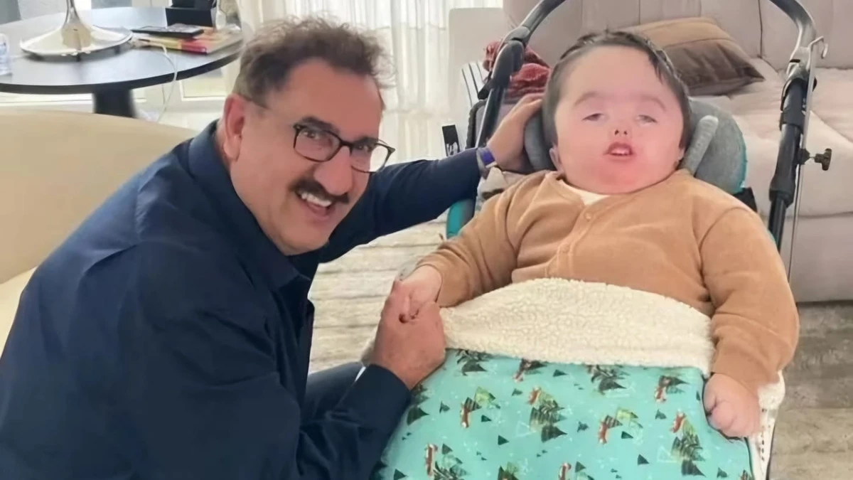 Ratinho celebra aniversário do neto com hidrocefalia e emociona nas redes; 'Nosso anjinho' por Reprodução/Redes Sociais