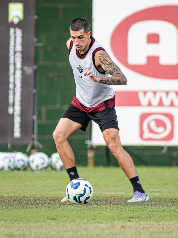 Vitória treinando em preparação para encarar o Flamengo por Victor Ferreira/EC Vitória