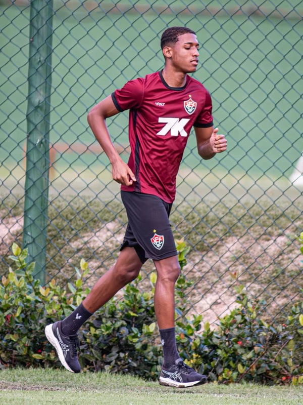 Vitória treinando em preparação para encarar o Flamengo por Victor Ferreira/EC Vitória