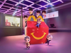 Imagem - McDonald’s faz parceria global com o BTS e lança bonecos TinyTAN no McLanche Feliz