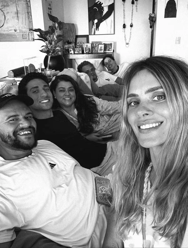 Carolina Dieckmann resgata momentos com Preta Gil em homenagem ao primeiro mês sem a cantora por Reprodução/Instagram