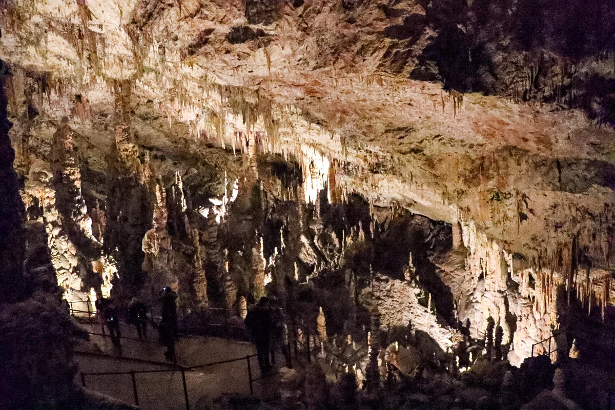 Caverna permanente, na Finlândia por Divulgação