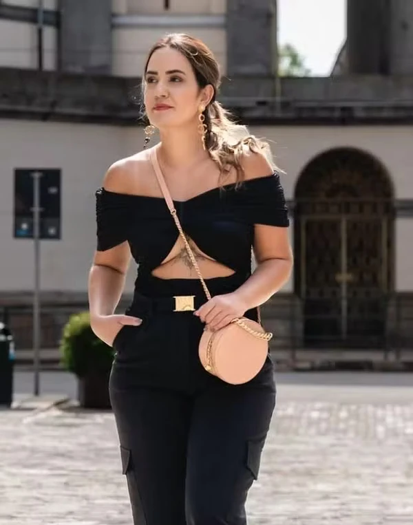 Clarice Sales por Reprodução