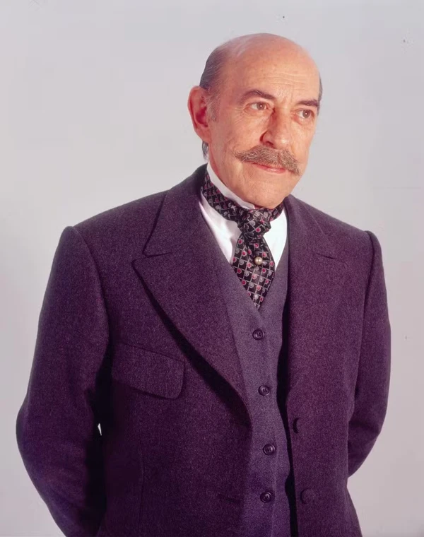 Raul Cortez em Terra Nostra, 1999 por Divulgação/TV Globo