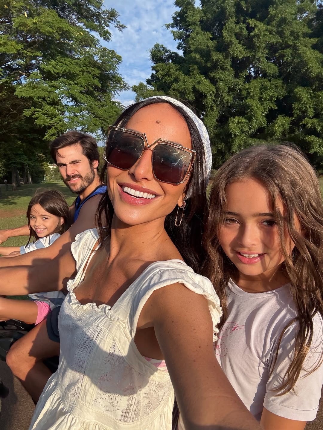 Sabrina Sato e familiares por Reprodução/Instagram