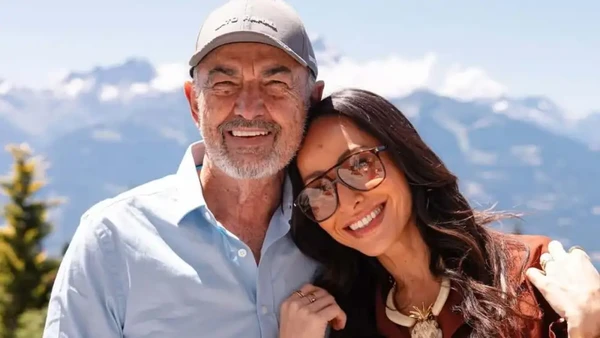 Sabrina Sato pede orações pelo pai após cirurgia delicada