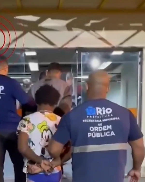 Suspeitos de furto foram presos minutos depois por Divulgação/SEOP