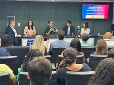 Imagem - Deputados, empresas e especialistas debatem a importância do plástico e os avanços na reciclagem