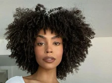 Imagem - Veja os melhores cortes para ter um cabelo cacheado lindo e cheio de vida