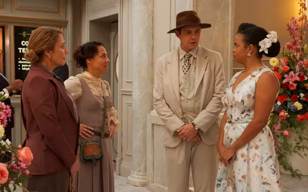 Dita (Jeniffer Nascimento) em "Êta mundo melhor!" por Globo/Reprodução