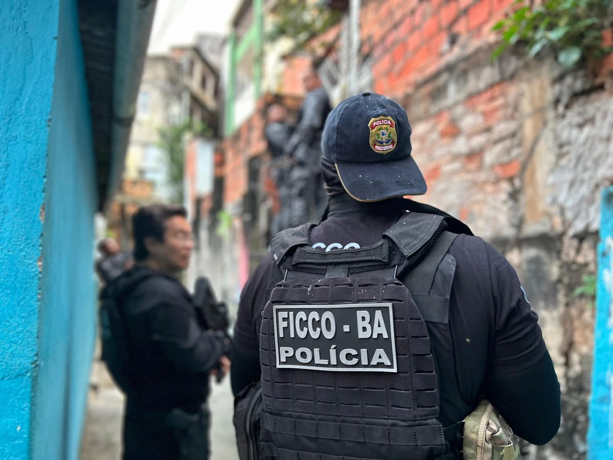 Operação mira traficantes no Engenho Velho da Federação por Alberto Maraux/SSP