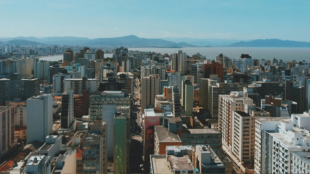 Santa Catarina - R$ 3.690 por Gabriel Rodrigues / UNSPLASH