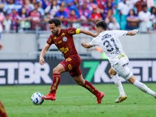 Imagem - Everton Ribeiro aproveita presença de Ancelotti e confessa ainda pensar em Seleção: 'Sempre à disposição'
