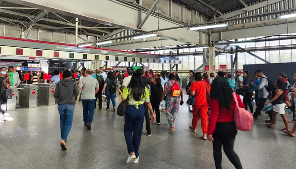 Ação itinerante promove cidadania e acesso à justiça na estação Rodoviária, primeira estação a receber projeto inédito