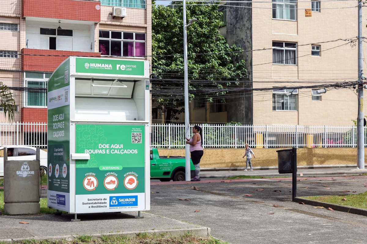 Instalação de novos contêineres do Projeto Repense Reuse por Bruno Concha/Secom