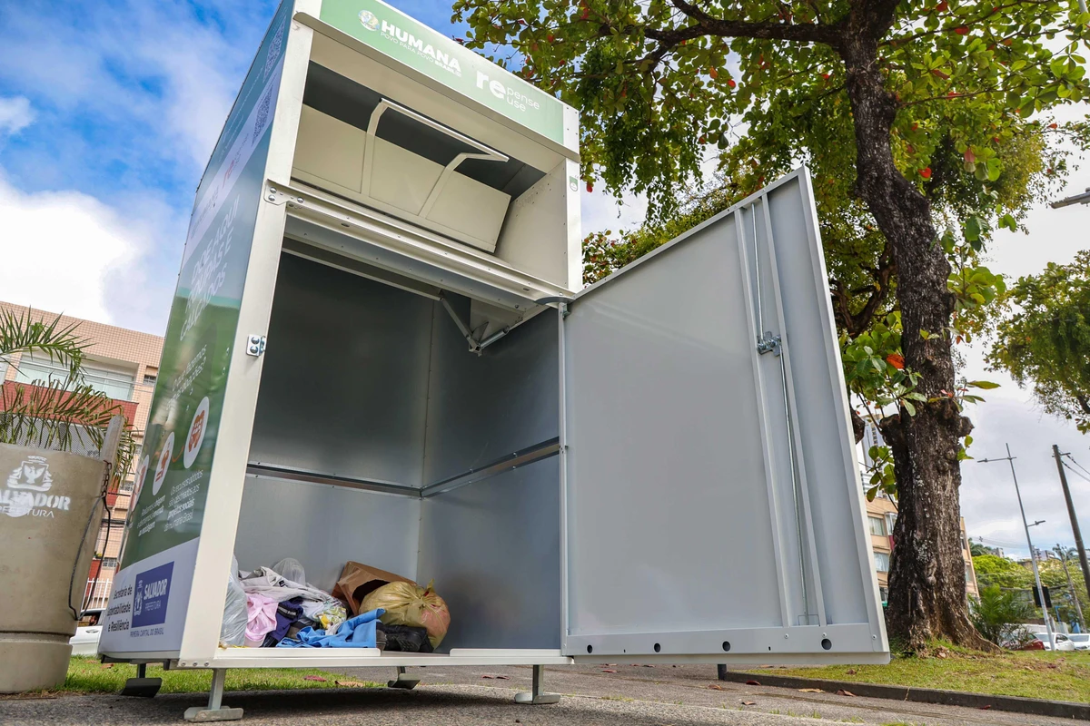 Instalação de novos contêineres do Projeto Repense Reuse por Bruno Concha/Secom