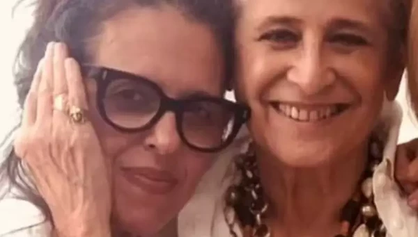 Maria Bethânia e Gilda Midani terminam casamento por Reprodução