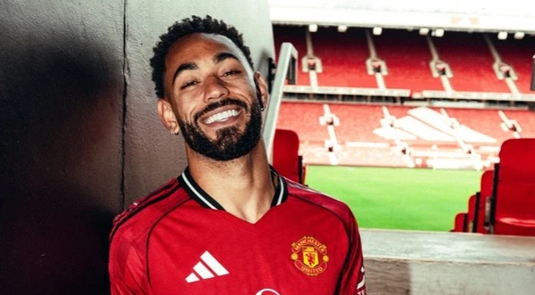 Matheus Cunha (Manchester United) por Reprodução
